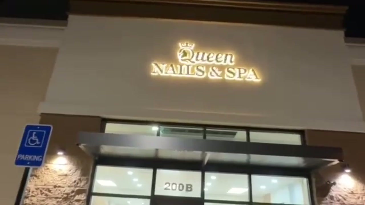 NAIL SALON BUILD-OUT – <span data-en=